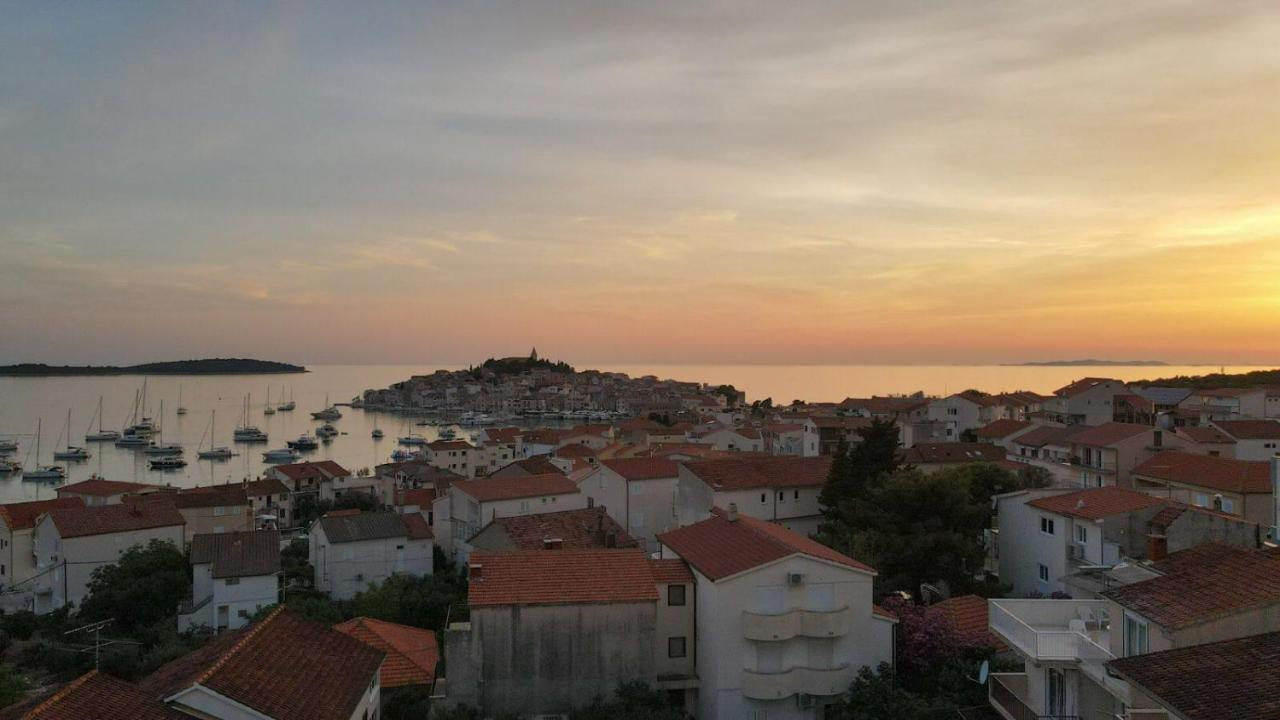 Lucija Apartment Primošten Екстериор снимка
