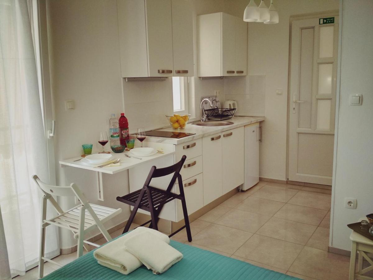 Lucija Apartment Primošten Екстериор снимка
